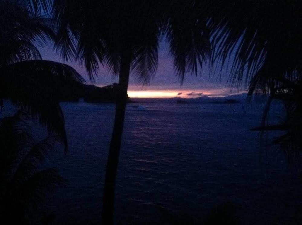 Rainbow Beach Apartments & Rooms Calibishie Buitenkant foto